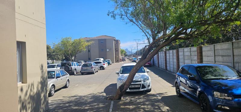 2 Bedroom Property for Sale in Thornton Western Cape